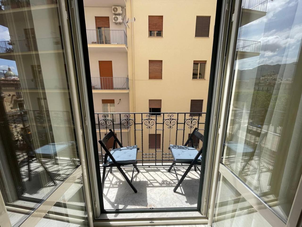 Stazione Apartment Палермо Экстерьер фото